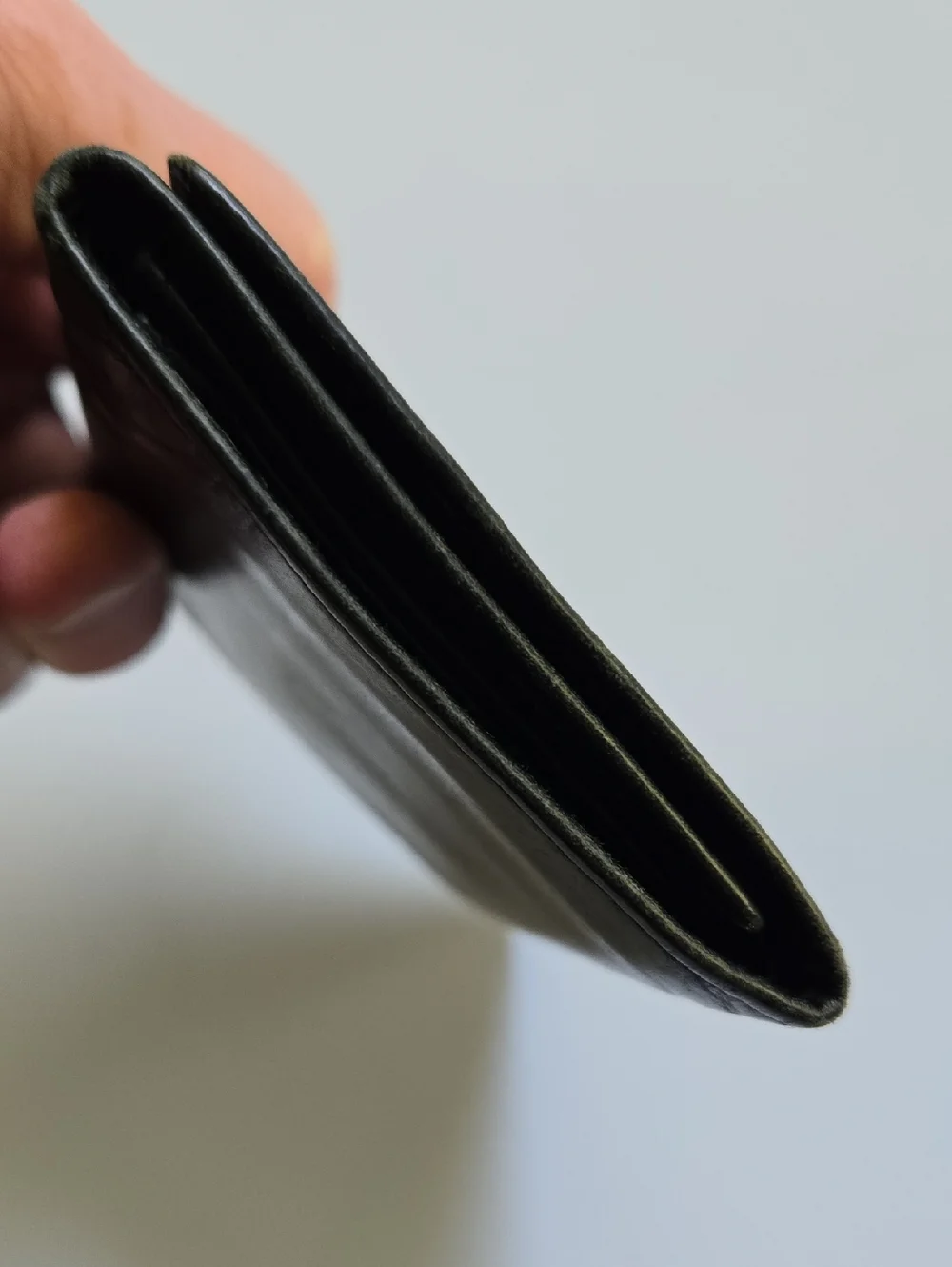 Black CALFSKIN trifold Wallet    (BIN 005)